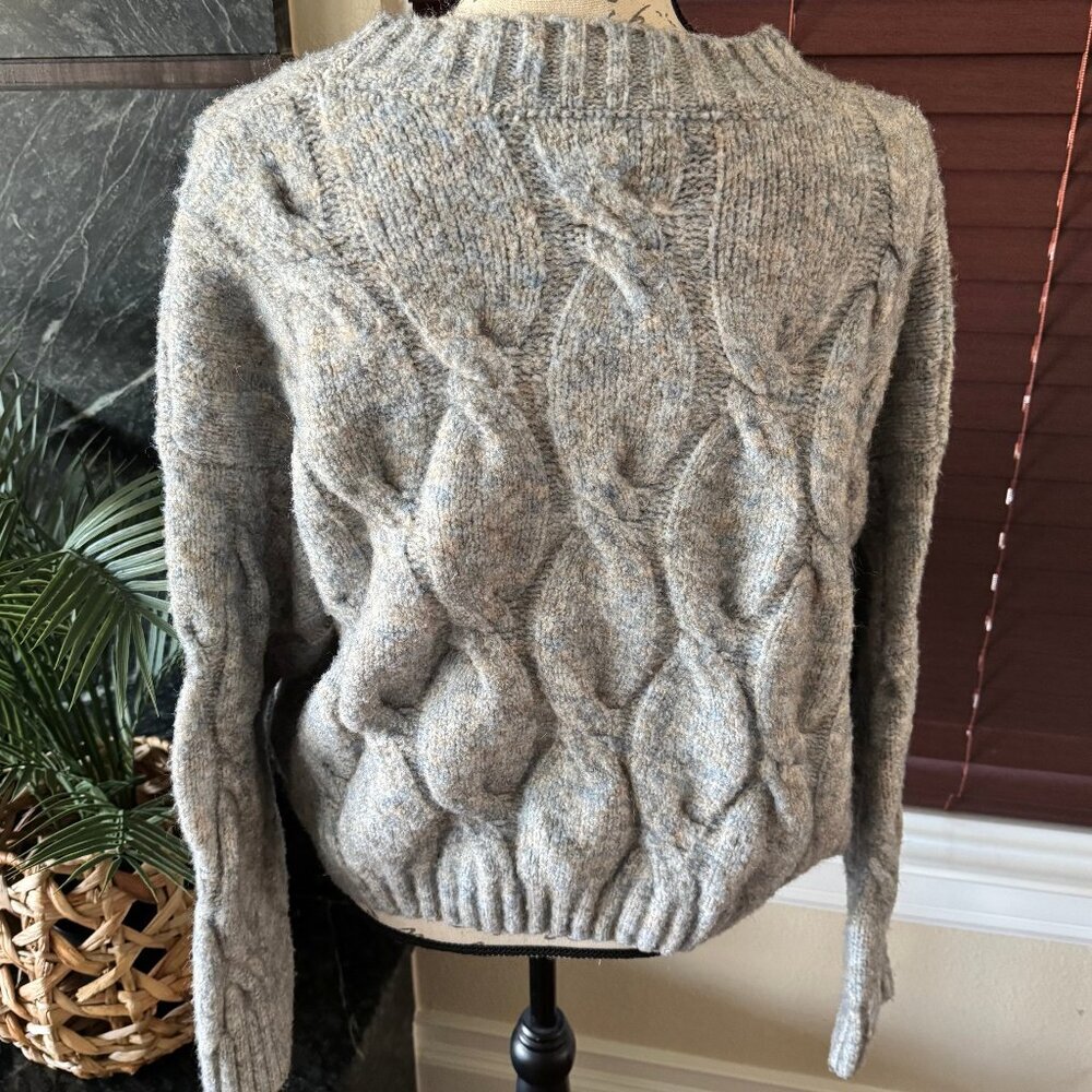 4si3nna Cable Crop Sweater - Picture 2 of 6
